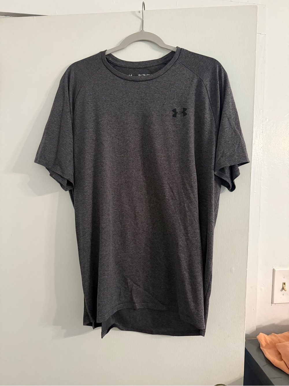 Under Armour Men's Charcoal Grey Performance T-Shirt